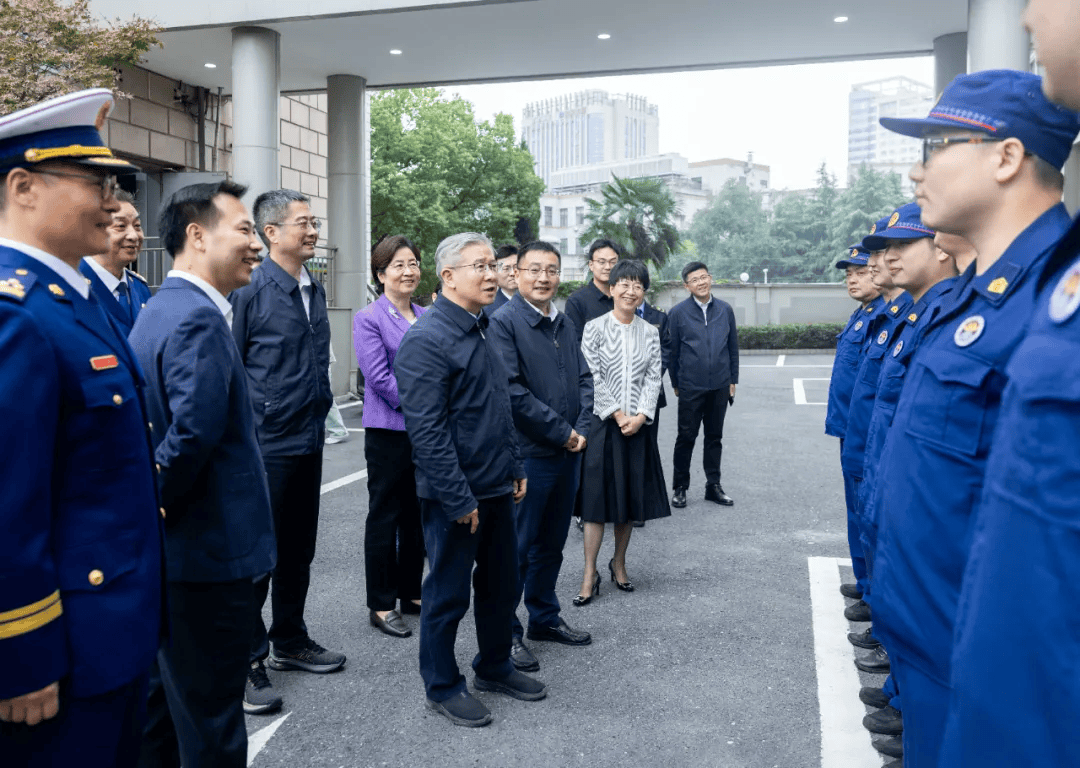 体育皇冠信用网_省委常委、常务副省长徐文光赴杭州市调研基层应急消防治理体系建设与电动自行车安全隐患全链条整治工作