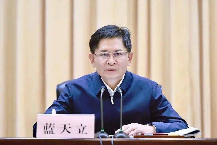 皇冠信用网登1
_广西壮族自治区人民政府主席蓝天立落马皇冠信用网登1
，3天前其内弟被抓