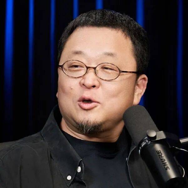 西贝暂停后厨参观法国甲组联赛，店员称为保证正常运营；此前罗永浩宣布“休战” | 法国甲组联赛
