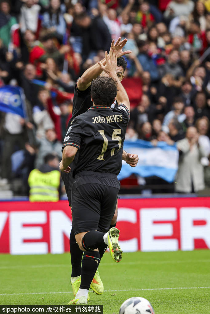 英格兰冠军联赛_直通世界杯英格兰冠军联赛！世预赛-C罗停赛B费戴帽 葡萄牙9-1亚美尼亚