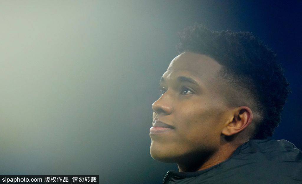 皇冠信用盘网址
_库库雷利亚的逆袭之路：从巴萨弃将到切尔西巨星